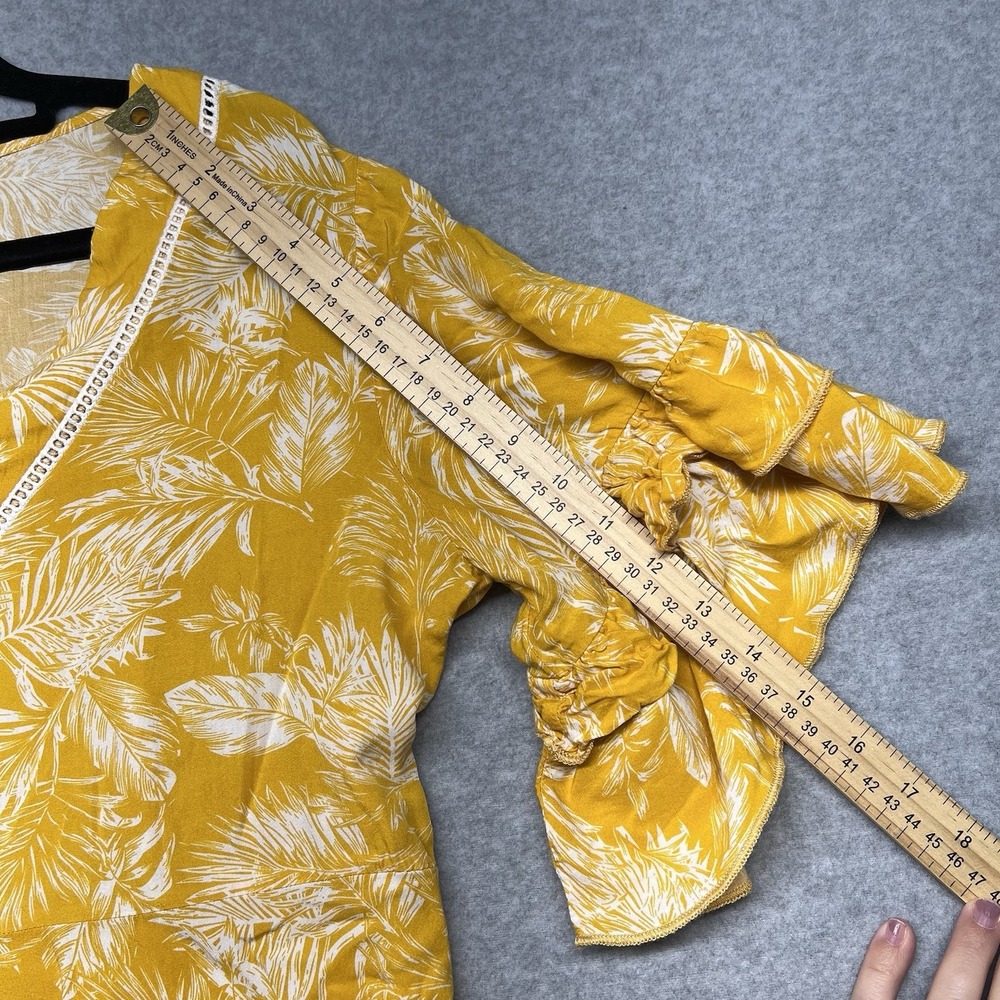 Label Of Love Babydoll Dress Yellow Floral‎ Hi Low Flutter Sleeve Size Med Flowy - Picture 9 of 14